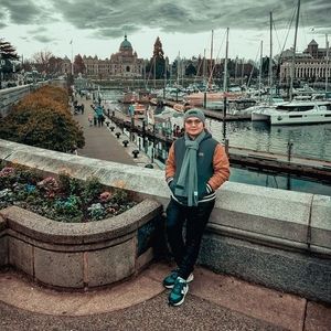 Meet your Posher, Jay vincent